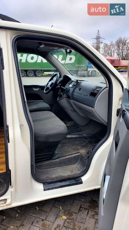 Мінівен Volkswagen Transporter 2006 в Дніпрі