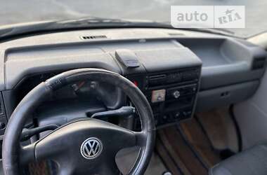 Минивэн Volkswagen Transporter 2000 в 
