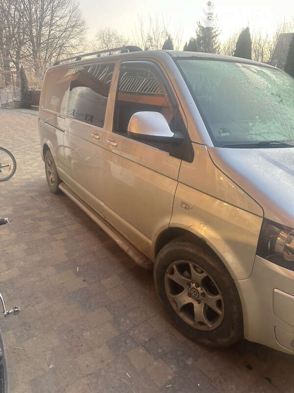 Грузопассажирский фургон Volkswagen Transporter 2010 в Иршаве фото 2 Грузопассажирский фургон Volkswagen Transporter 2010 в Иршаве