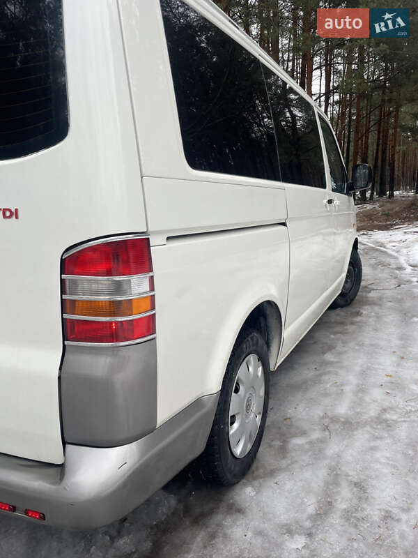Минивэн Volkswagen Transporter 2005 в Любешове