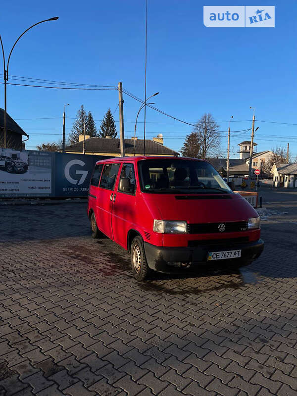 Минивэн Volkswagen Transporter 2000 в Черновцах