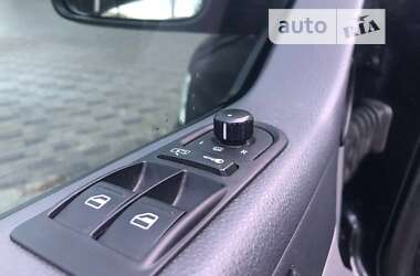 Минивэн Volkswagen Transporter 2008 в 