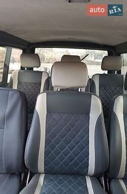 Минивэн Volkswagen Transporter 2000 в 