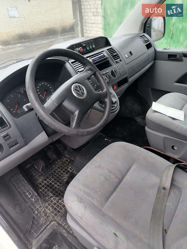 Минивэн Volkswagen Transporter 2004 в Ровно