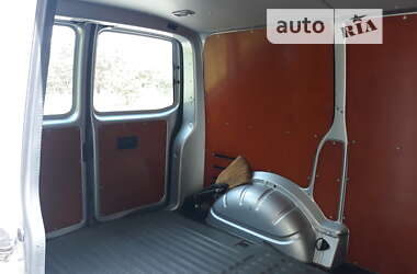 Вантажний фургон Volkswagen Transporter 2013 в Вараші