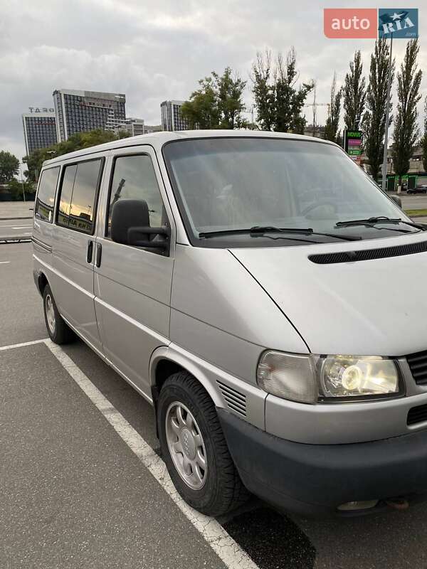 Мінівен Volkswagen Transporter 2002 в 