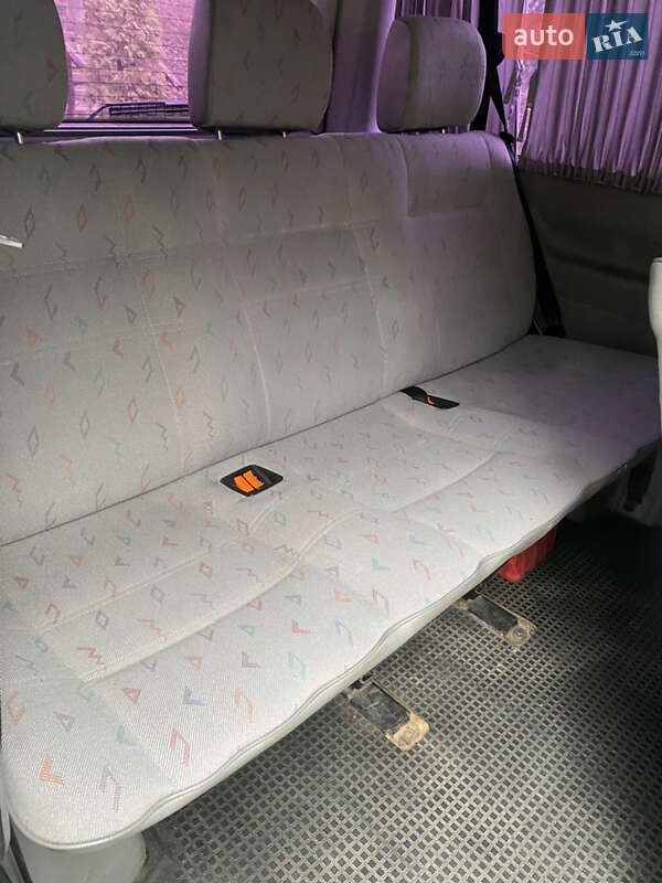 Минивэн Volkswagen Transporter 2003 в Дрогобыче