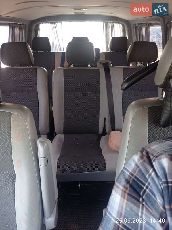 Минивэн Volkswagen Transporter 2005 в Ровно