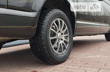 Вантажопасажирський фургон Volkswagen Transporter 2012 в 
