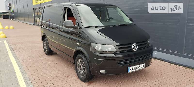 Вантажопасажирський фургон Volkswagen Transporter 2012 в 