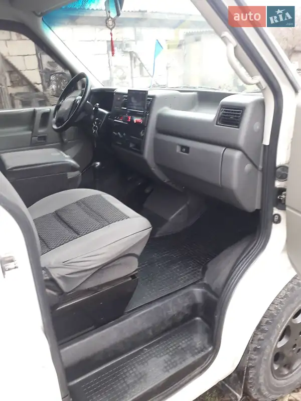Volkswagen Transporter 1998 VIN WV1ZZZ70ZXH023414 фото оголошення 3 з 40