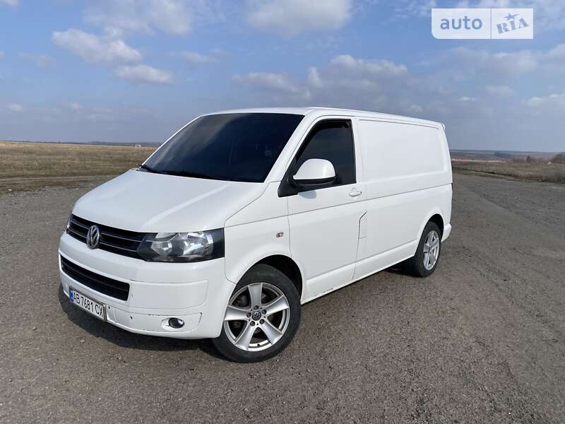 Вантажний фургон Volkswagen Transporter 2014 в Погребище