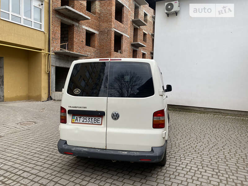 Минивэн Volkswagen Transporter 2004 в Долине фото 4 Минивэн Volkswagen Transporter 2004 в Долине
