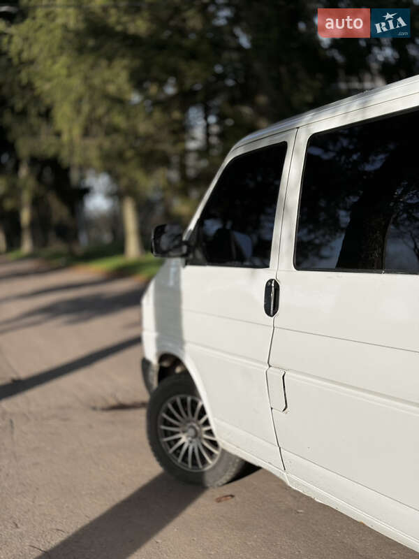 Минивэн Volkswagen Transporter 2002 в Тернополе
