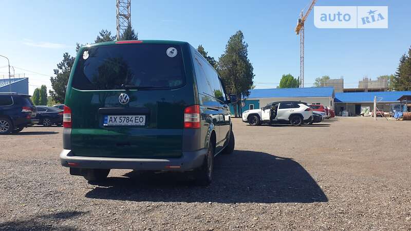 Мінівен Volkswagen Transporter 2011 в Ужгороді