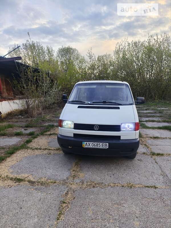 Грузопассажирский фургон Volkswagen Transporter 1999 в Харькове