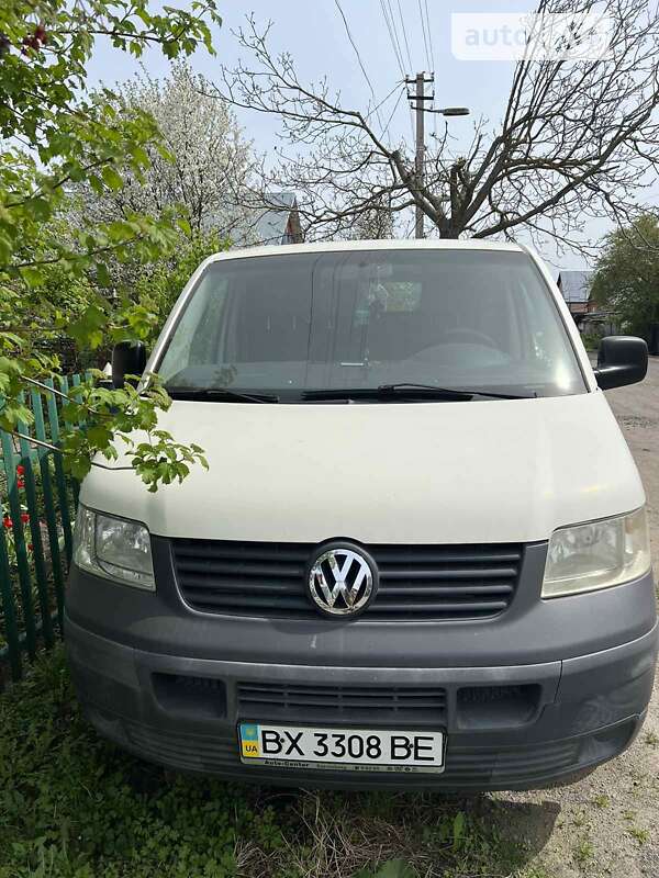 Минивэн Volkswagen Transporter 2004 в Хмельницком