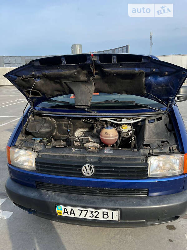 Минивэн Volkswagen Transporter 1999 в Киеве