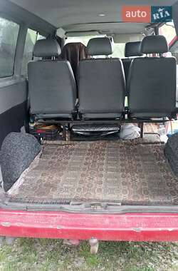 Мінівен Volkswagen Transporter 2000 в 