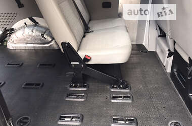 Минивэн Volkswagen Transporter 2012 в 