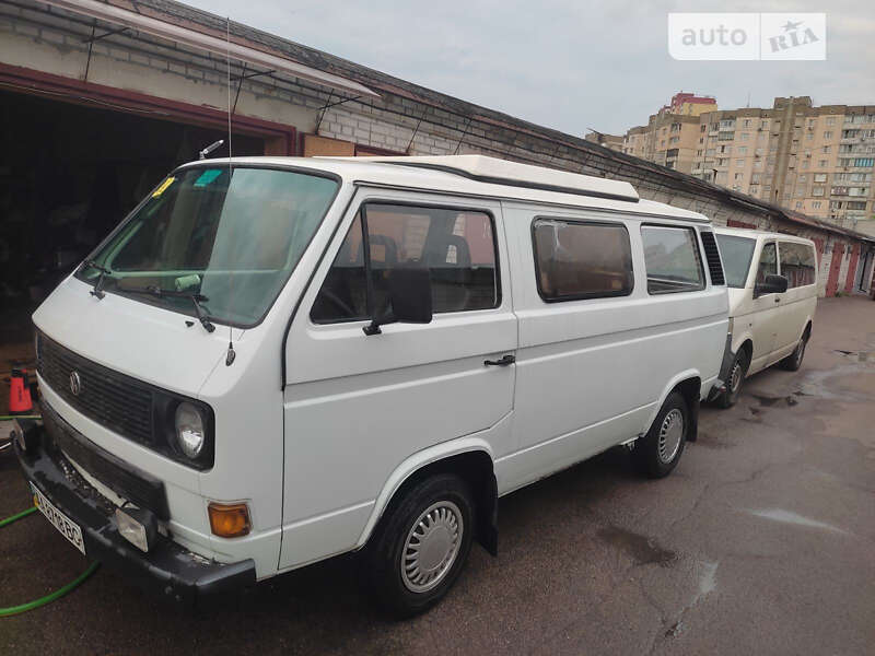 Минивэн Volkswagen Transporter 1987 в Киеве
