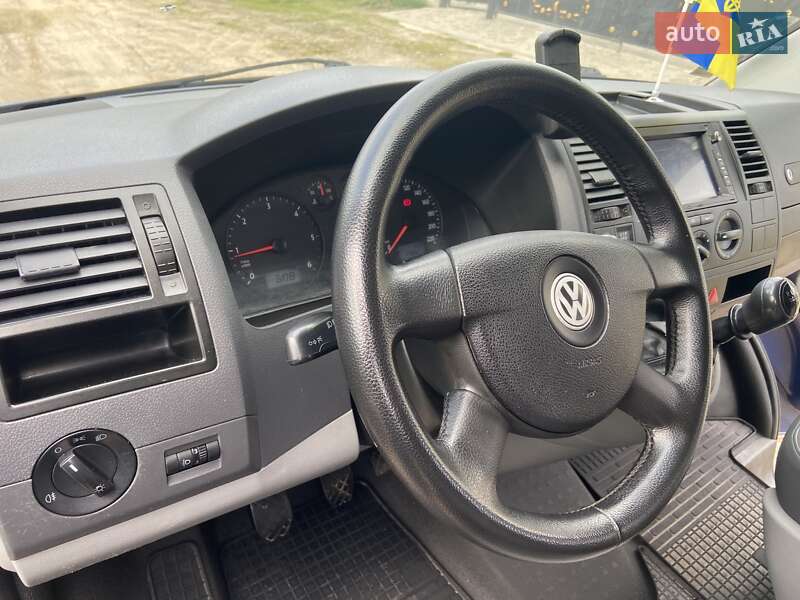 Минивэн Volkswagen Transporter 2009 в Гайсине