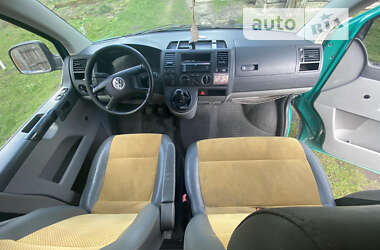 Мінівен Volkswagen Transporter 2006 в Зарічному