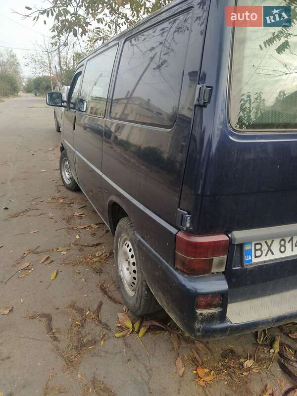 Минивэн Volkswagen Transporter 2000 в Килии