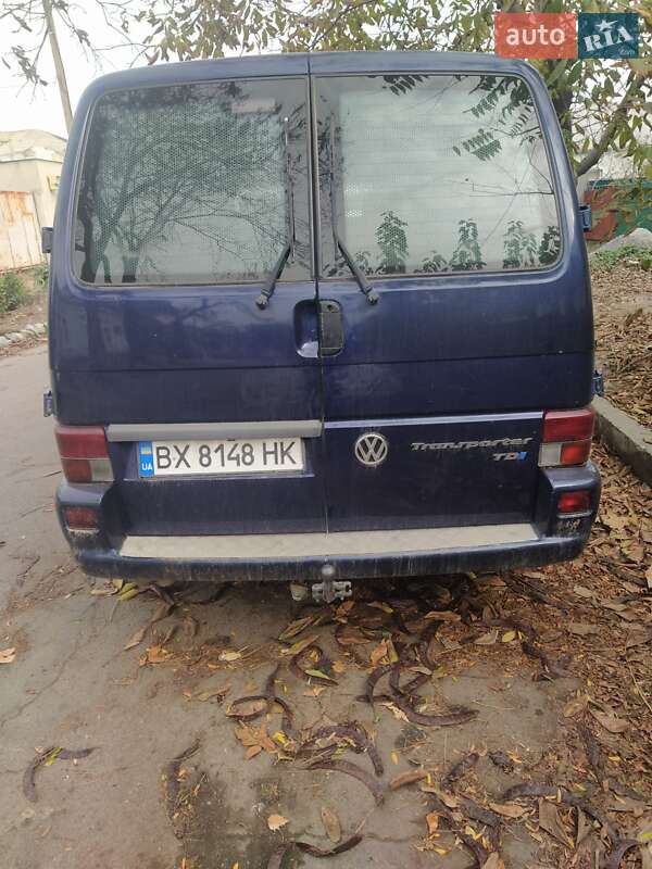 Минивэн Volkswagen Transporter 2000 в Килии