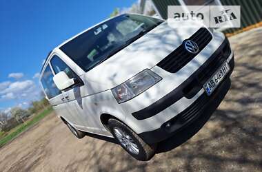 Мінівен Volkswagen Transporter 2004 в Чернівцях