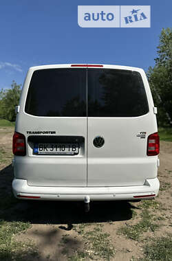 Минивэн Volkswagen Transporter 2015 в Южноукраинске