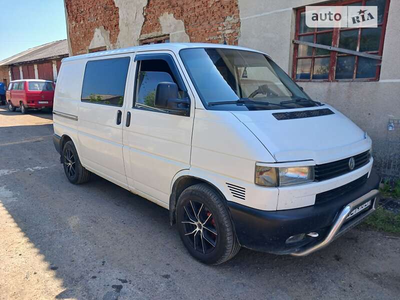 Минивэн Volkswagen Transporter 1999 в Черновцах