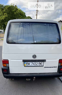 Минивэн Volkswagen Transporter 1997 в Ровно