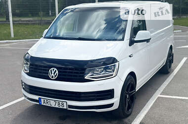 Мінівен Volkswagen Transporter 2015 в Житомирі