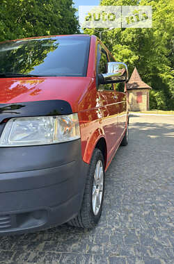 Минивэн Volkswagen Transporter 2006 в Черновцах