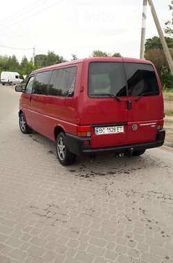 Минивэн Volkswagen Transporter 2000 в Мостиске