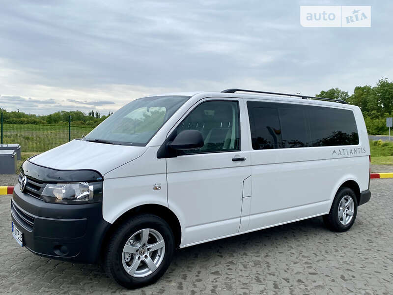 Минивэн Volkswagen Transporter 2015 в Черновцах