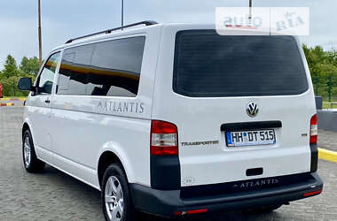 Минивэн Volkswagen Transporter 2015 в Черновцах