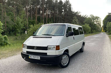 Мінівен Volkswagen Transporter 2001 в Радивиліві