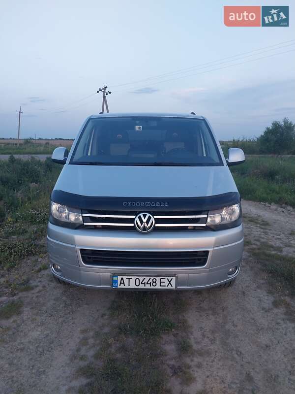 Мінівен Volkswagen Transporter 2013 в Івано-Франківську