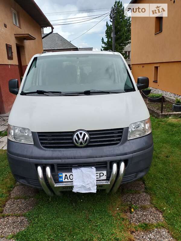 Мінівен Volkswagen Transporter 2009 в Ужгороді