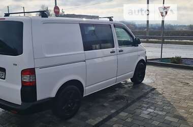 Вантажопасажирський фургон Volkswagen Transporter 2012 в Полтаві