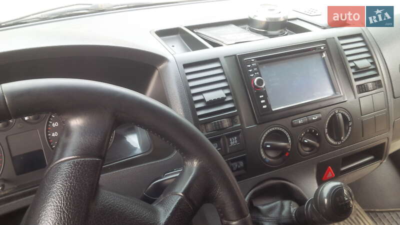 Мінівен Volkswagen Transporter 2006 в Рівному