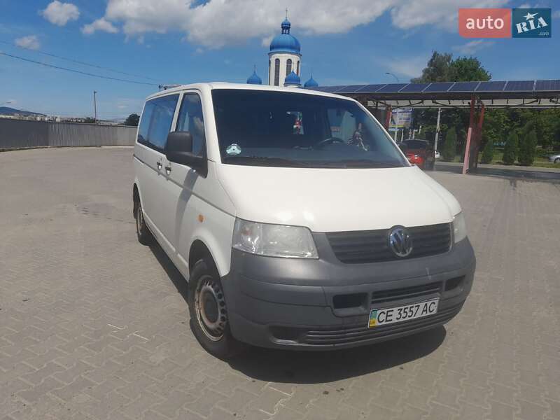 Минивэн Volkswagen Transporter 2006 в Черновцах