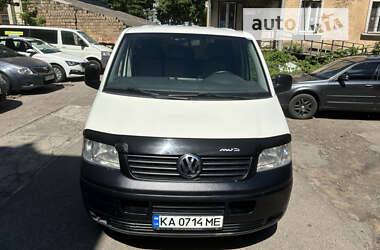 Вантажний фургон Volkswagen Transporter 2005 в Києві