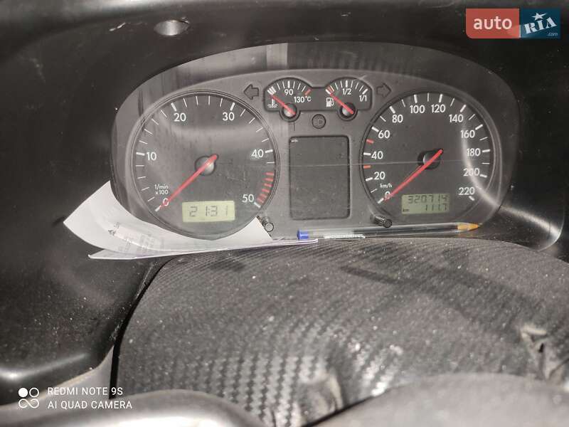 Мінівен Volkswagen Transporter 2001 в Кореці