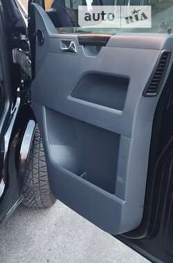 Вантажопасажирський фургон Volkswagen Transporter 2012 в 