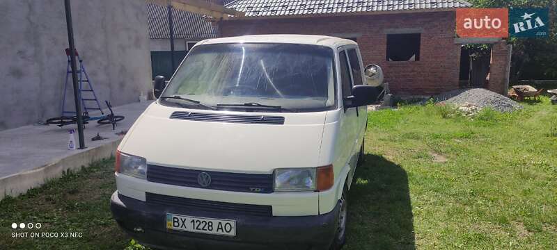 Минивэн Volkswagen Transporter 2002 в Дунаевцах