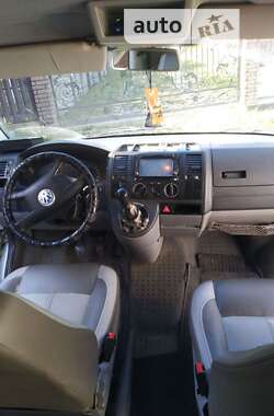 Минивэн Volkswagen Transporter 2005 в Черновцах