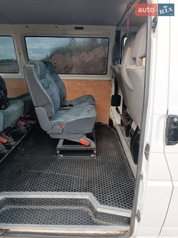 Мінівен Volkswagen Transporter 2000 в Самборі